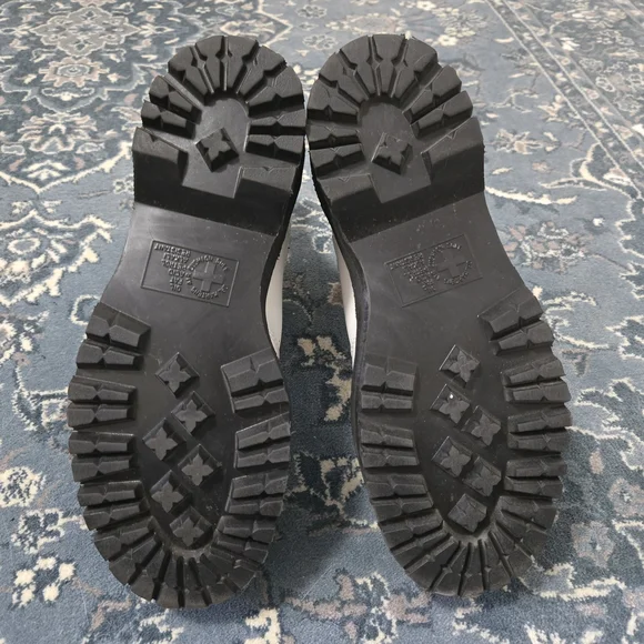 Dr. Martens 2976 Smooth Leather Platform Chelsea Boots - Picture 7 of 9